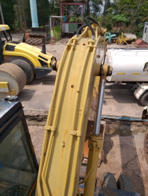 ขาย 395,000 รถแบคโฮล้อยาง KOMATSU PW100-3 เอกสารเล่มทะเบียน เครื่องสมบูรณ์ เกียร์ดี ปั๊มแรง ยางดี รถพร้อมใช้งาน รถอยู่ ปราจีนบุรี 090-772-3710 090-772-3708