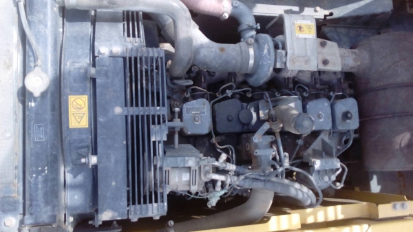ขายแบคโฮKOMATSU PC200-7 ปี59/10,000 ชม.เอกสารเล่มทะเบียนราคา1,580,000