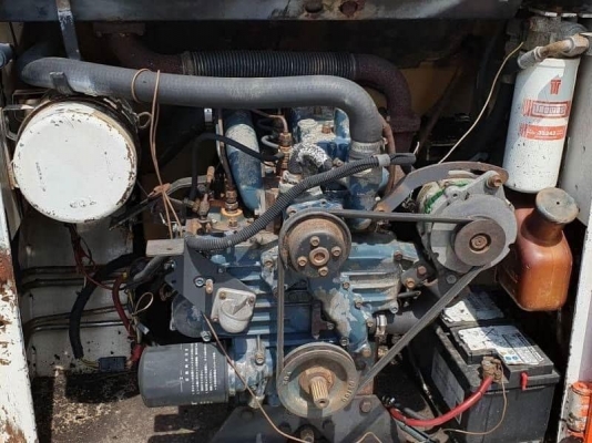 743 BOBCATบ๊อบแคท รถตักล้อยาง ขนาดเล็ก จิ๋วแต่เจ๋งมาก ขายเพียง145,000บาท ตักยก0.8ตันคิว ยกสูง3เมตรรถขับเคลื่อน4ล้อ ขนาด3ตัน ระบบเกียทอก รถนอกเพื่งนำเข้ามายังไม่เคยใช้งานในเมืองไทยเลย เอกสารอินวอยล์เครื่องดีเซล4สูบ แรงประหยัดนำมันดีรถพร้อมใช้ รถราคาถูกสนใจ