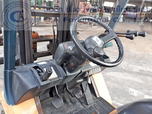 ขาย รถโฟล์คลิฟท์ TOYOTA รุ่น 7-FD18