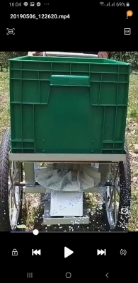 หว่านไว หว่านได้ดั่งใจ ใหม่ รถหว่านปุ๋ย ดินสอ  ติดต่อ 084 0560785