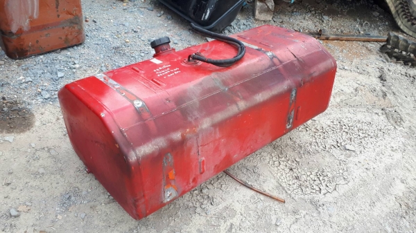 ขาย ถังน้ำมันอลูมิเนียม 400 ลิตร สำหรับรถบรรทุก รถเทรเลอร์ รถหัวลาก น้ำหนักเบา เพิ่มน้ำหนักบรรทุกได้ ขาย ถังน้ำมันอลูมิเนียม 400 ลิตร สำหรับรถบรรทุก รถเทรเลอร์ รถหัวลาก น้ำหนักเบา เพิ่มน้ำหนักบรรทุกได้