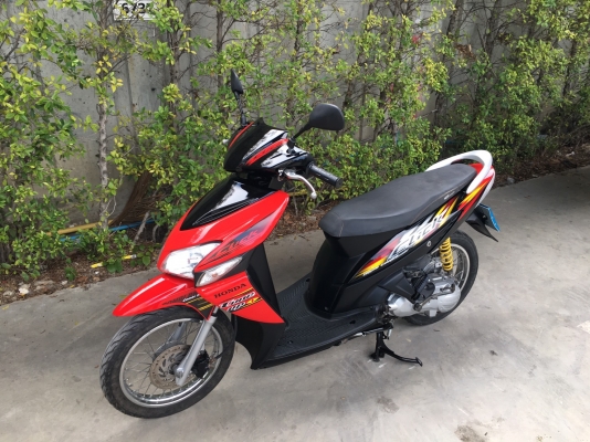 Honda Click เครื่องดี สภาพสวย ขาย 16,000 Honda Click เครื่องดี สภาพสวย ขาย 16,000