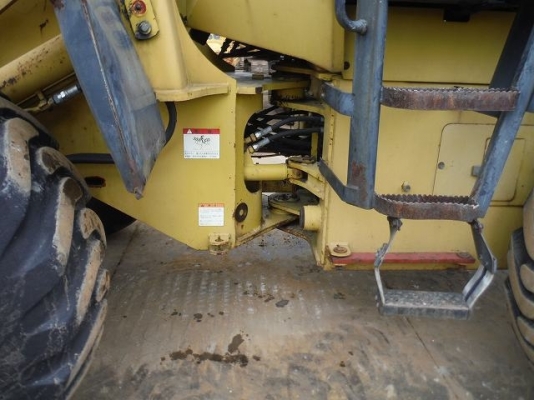 WA100-3 รถตักล้อยาง KOMATSU ซีเรียลสูง ชัวโมงทำงานแค่ 4,XXX นำเข้าจากญี่ปุ่นยังไม่เคยใช้งานในไทย สภาพสวยพร้อมใช้ ราคาแค่ 950,000 สนใจคลิ๊กที่ 081-989-1989 หรั่งครับ