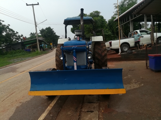 ขายรถไถฟอร์ด6600สภาพสวย ขายรถไถฟอร์ด6600สภาพสวย