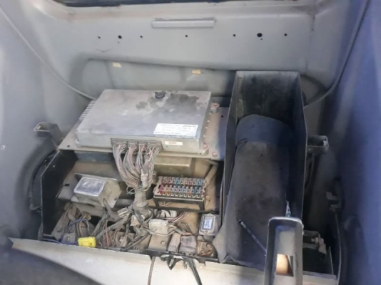 ขายsk100-5..เอกสารอินวอยล์/รถสวยสภาพดี ขายsk100-5..เอกสารอินวอยล์/รถสวยสภาพดี