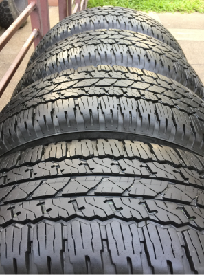 ยาง Bridgestone 265 65 17 ปี18 ดอกเต็ม ไม่มีปะ ใช้ยาว ราคาไม่​แพง​