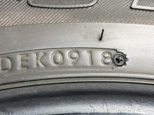 ยาง Bridgestone 265 65 17 ปี18 ดอกเต็ม ไม่มีปะ ใช้ยาว ราคาไม่​แพง​