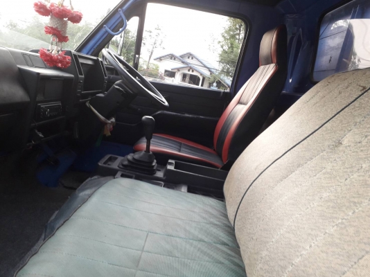 ขายรถบรรทุก6ล้อNPR115แรง เฟืองท้ายF ยาว 4.30 เสิรมแหนบเรียบร้อย เอกสารครบพร้อมโอน