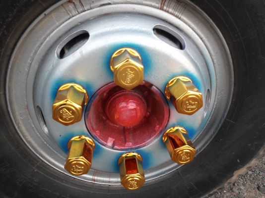 ขายรถบรรทุก6ล้อNPR115แรง เฟืองท้ายF ยาว 4.30 เสิรมแหนบเรียบร้อย เอกสารครบพร้อมโอน