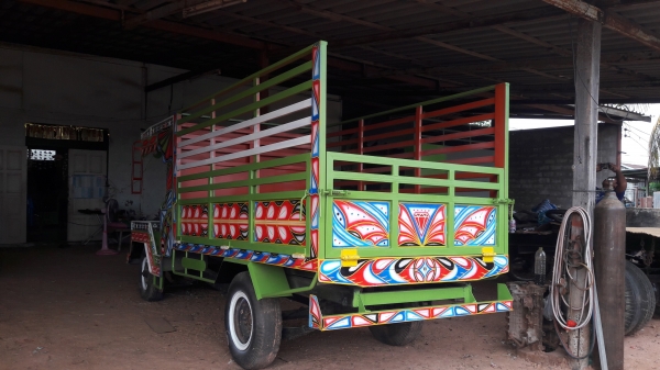 ขายรถอีแตน