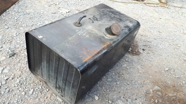 ขาย ถังน้ำมัน ขนาด 300 ลิตร ติดรถบรรทุก 6 ล้อ 10 ล้อ เทรเลอรื หัวลาก อเนกประสงค์ สภาพสวย เก่าญี่ปุ่นแท้ ขาย ถังน้ำมัน ขนาด 300 ลิตร ติดรถบรรทุก 6 ล้อ 10 ล้อ เทรเลอรื หัวลาก อเนกประสงค์ สภาพสวย เก่าญี่ปุ่นแท้