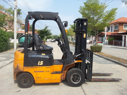 1.5 ตันเสายกสูง 3 เมตรงาสไลน์ซ้ายขวาเกียร์ออโต้ สนใจ 0813535948