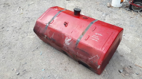 จัดมาให้ชมอีกถังครับ ขาย ถังน้ำมันอลูมิเนียม 400 ลิตร สำหรับรถบรรทุก รถเทรเลอร์ รถหัวลาก น้ำหนักเบา เพิ่มน้ำหนักบรรทุกได้