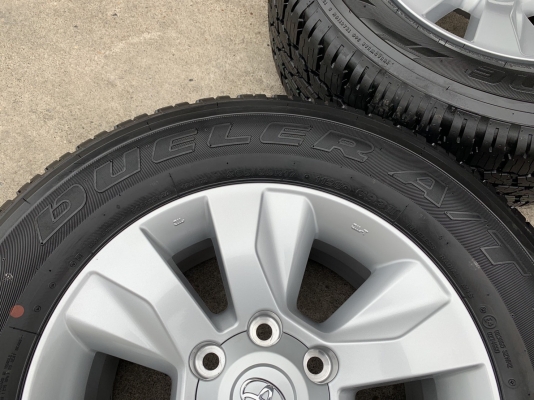 ล้อแม็กป้ายแดง Toyota Revo ขอบ 17 พร้อมยางใหม่ป้ายแดง 265-65-17 Bridgestone ปี 19 สดใหม่ สวยกริ๊บๆ ล้อแม็กป้ายแดง Toyota Revo ขอบ 17 พร้อมยางใหม่ป้ายแดง 265-65-17 Bridgestone ปี 19 สดใหม่ สวยกริ๊บๆ