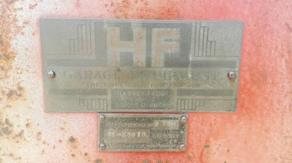 เครนยีราฟยกเครื่องของยุโรปรุ่นงานหนัก HARVEY FROST ENGLAND ขนาด 2000 KG ความสูงรวม 220 cm