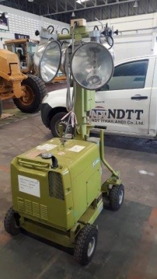 ทาวว์เวอร์ไลท์ 4 ดวง FKC4042-2 มือสองญี่ปุ่น