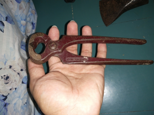 ขายคีมตัดลวดHELLER MADE IN USA. มือสองสภาพดี