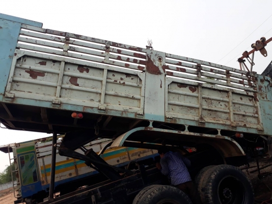 ขายกระบะเหล็ก พร้อมดั้ม