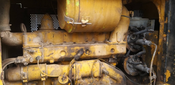 ขายรถตักล้อยาง CATERPILLAR 920 ดินเบรคหน้าหลัง มีเล่มทะเบียน สนใจโทร 081-970-1072