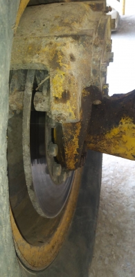 ขายรถตักล้อยาง CATERPILLAR 920 ดินเบรคหน้าหลัง มีเล่มทะเบียน สนใจโทร 081-970-1072