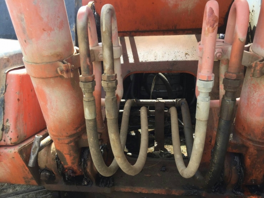 ขายรถแบคโฮ HITACHI ZX200-1 เอกสารเล่มทะเบียน ราคา 650000