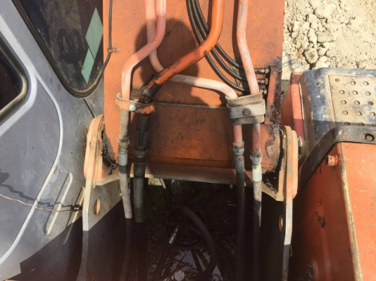 มี VDO ให้ชม.รถแทรคเตอร์ KOMATSU D20P-3 ราคา 120000