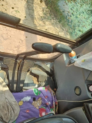 ฝากขายครับ โกเบลโก้ Mark Six Super เครื่องดีเครื่องเดิมปั้มเดิมไฟฟ้าเต็ม บูมอาร์มสวยรถใช้งานอยู่เอกสารสัญญาซื้อขาย ขายด่วน 650000 บาท ต่อรองหน้างาน 063 635 9242 AIS 083 7735 338 Dtac