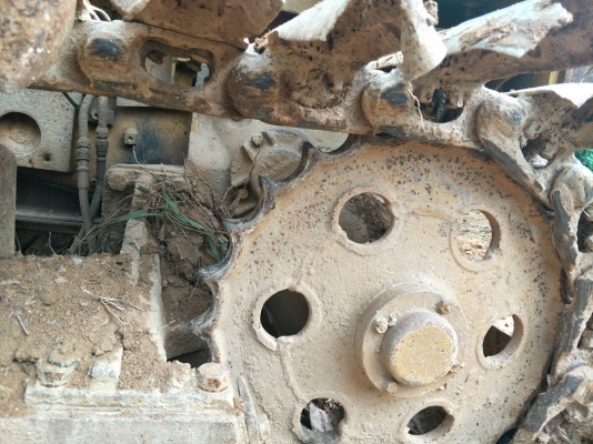 มี VDO ให้ชม.KOMATSU D20P-3 ราคา 85000 มี VDO ให้ชม.KOMATSU D20P-3 ราคา 85000