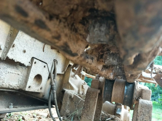 มี VDO ให้ชม.KOMATSU D20P-3 ราคา 85000 มี VDO ให้ชม.KOMATSU D20P-3 ราคา 85000