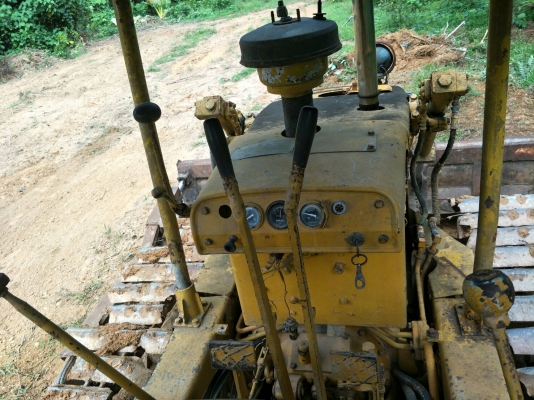 มี VDO ให้ชม.KOMATSU D20P-3 ราคา 85000