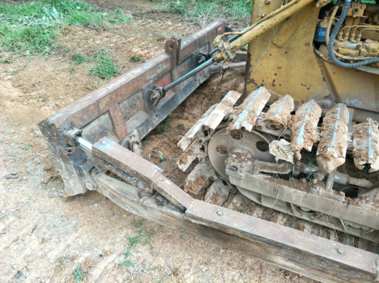 มี VDO ให้ชม.KOMATSU D20P-3 ราคา 85000 มี VDO ให้ชม.KOMATSU D20P-3 ราคา 85000