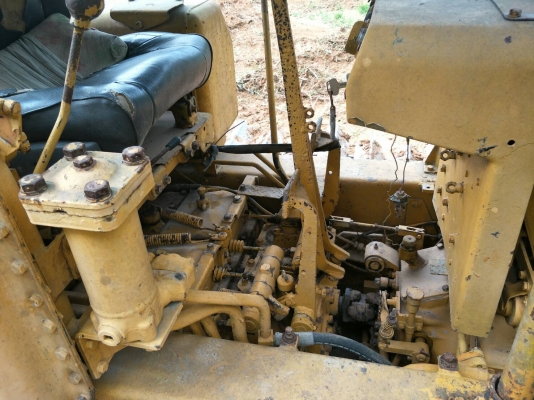 มี VDO ให้ชม.KOMATSU D20P-3 ราคา 85000