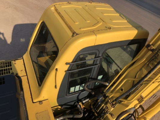 ขายรถขุด KOMATSU PC120-6E ลายหัวกระแทก นำเข้าเองจากญี่ปุ่น สภาพสวยพร้อมใช้ มีVDOการทำงานครับ ขายรถขุด KOMATSU PC120-6E ลายหัวกระแทก นำเข้าเองจากญี่ปุ่น สภาพสวยพร้อมใช้ มีVDOการทำงานครับ