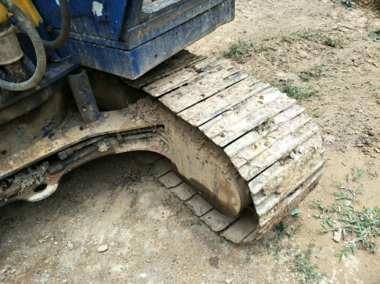 มี VDO ให้ชม.KOMATSU PC60-2 ราคา 350000