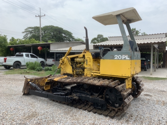 มาใหม่ วันนี้ ขาย 225,000 รถแทรคเตอร์ KOMATSU D20PL-7 6,xxx ชั่วโมง. เก่านอก 1 ปี (ตีนเป็ด-แผ่น 50 CM) เครื่องดี เกียร์แรง โซ่หนา สภาพพร้อมใช้   รถอยู่ นครปฐม โทร 0626426323
