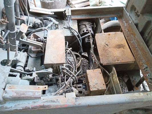 ขายซากฟอล์คลิฟไฟฟ้า 2 ตัน เสาสูง4เมตร