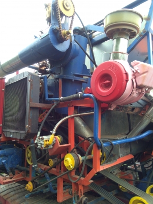 ขายด่วนลดราคาก่อนยกเลิกการขาย รถเกี่ยวข้าว  อุ้ม 1.8 ตัน เครื่อง ฮีโน ho7c 185 แรง ปั้ม  23 ตัวเดิน 10 เพลาใหญ่  สภาพรถสวยเดิม  ราคา 300000