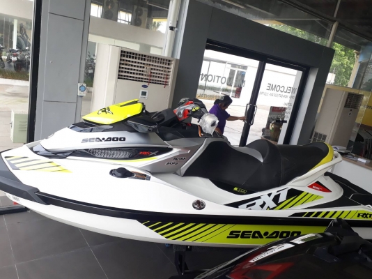 Seadoo Rxt-X 300 2016  มาพร้อมราคาและโปรโมชั่นอันร้อนแรง