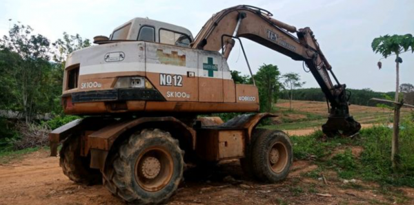 ขาย!! >>> Kobelco Sk100mark3 ล้อยางติดปากคีปไม้ <<< เบอร์ติดต่อ 098-7155789 086-4631102