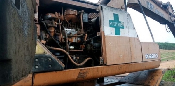 ขาย!! >>> Kobelco Sk100mark3 ล้อยางติดปากคีปไม้ <<< เบอร์ติดต่อ 098-7155789 086-4631102