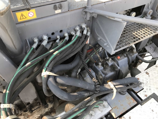 รถปูยาง VOGELE รุ่น Super 1800-2 นำเข้าจากเยอรมัน สภาพสวย พร้อมใช้งานครับ