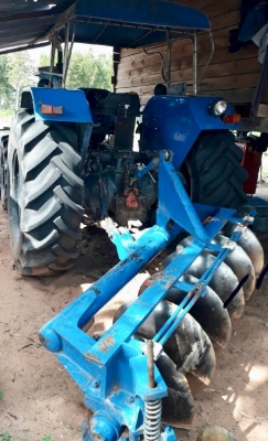 FORD TS90 - 2 เพลา เครื่องแน่นแรงดีสุดๆพร้อมใช้งาน กรองเล็ก อุปกรณ์ครบ ใบดัน,ผาน6 ช่วงล่างแน่น ยางสภาพดี 80\% เอกสารเล่มทะเบียน ราคาต่อรองได้ครับ