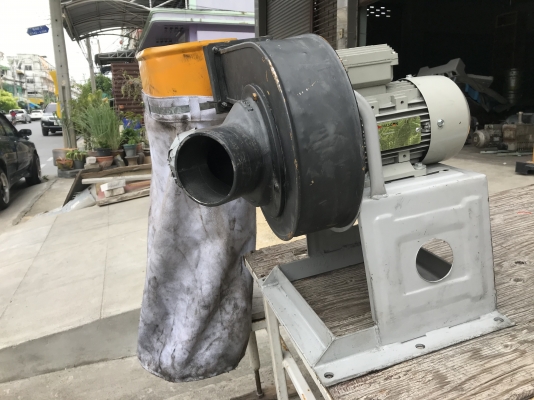 ขายโบลเวอร์ดูดฝุ่นแบบ 2ท่อดูด พร้อมถุงเก็บฝุ่น ขนาด 0.5HP. 380V สภาพสวย หมุนนิ่ม ดูดแรง พร้อมใช้งาน (โครงใส่ถุงบุบต้องดัดหน่อยครับ) ขายโบลเวอร์ดูดฝุ่นแบบ 2ท่อดูด พร้อมถุงเก็บฝุ่น ขนาด 0.5HP. 380V สภาพสวย หมุนนิ่ม ดูดแรง พร้อมใช้งาน (โครงใส่ถุงบุบต้องดัดหน่อยครับ)