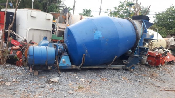ขาย ลูกโม่ เครื่องผสมปูน ถังโม่ปูน CONCRETE MIXER ติดหลังรถบรรทุก ขนาด 6 คิว เก่าญี่ปุ่น มีถังน้ำ 2 ใบ อุปกรณ์ครบชุด