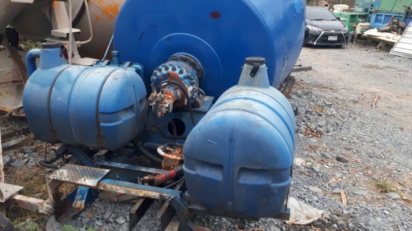 ขาย ลูกโม่ เครื่องผสมปูน ถังโม่ปูน CONCRETE MIXER ติดหลังรถบรรทุก ขนาด 6 คิว เก่าญี่ปุ่น มีถังน้ำ 2 ใบ อุปกรณ์ครบชุด