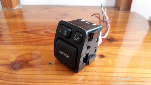 สวิทช์ปรับกระจกมองข้าง TOYOTA AE101 แท้