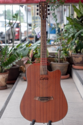 กีต้าร์โปร่งเว้าไฟฟ้า Takla 41 นิ้ว รุ่น M-310 EQ อย่างดี ของใหม่