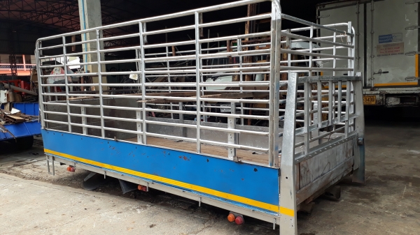 กระบะ ยาว 4.50 มีโครงเหล็ก