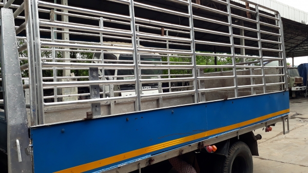 กระบะ ยาว 4.50 มีโครงเหล็ก